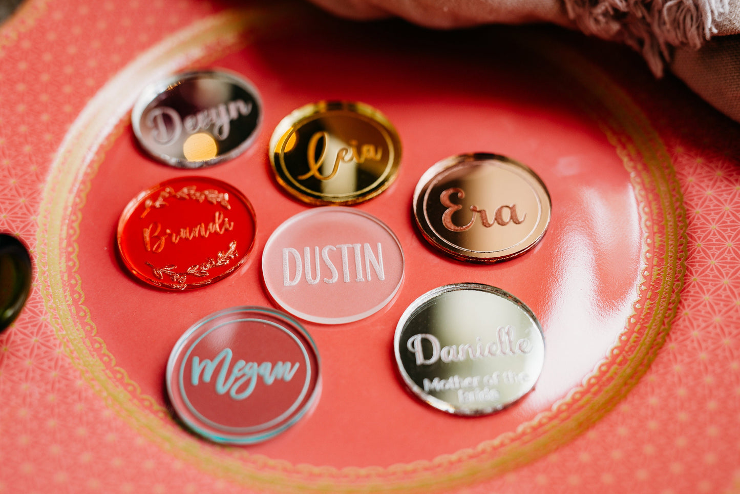Round Acrylic Place Cards