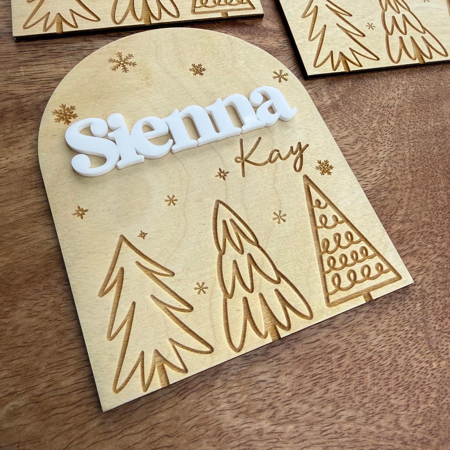 Festive Winter Baby Name Sign: Christmas Announcement Plaque for Newborn Hospital Photos & Welcome